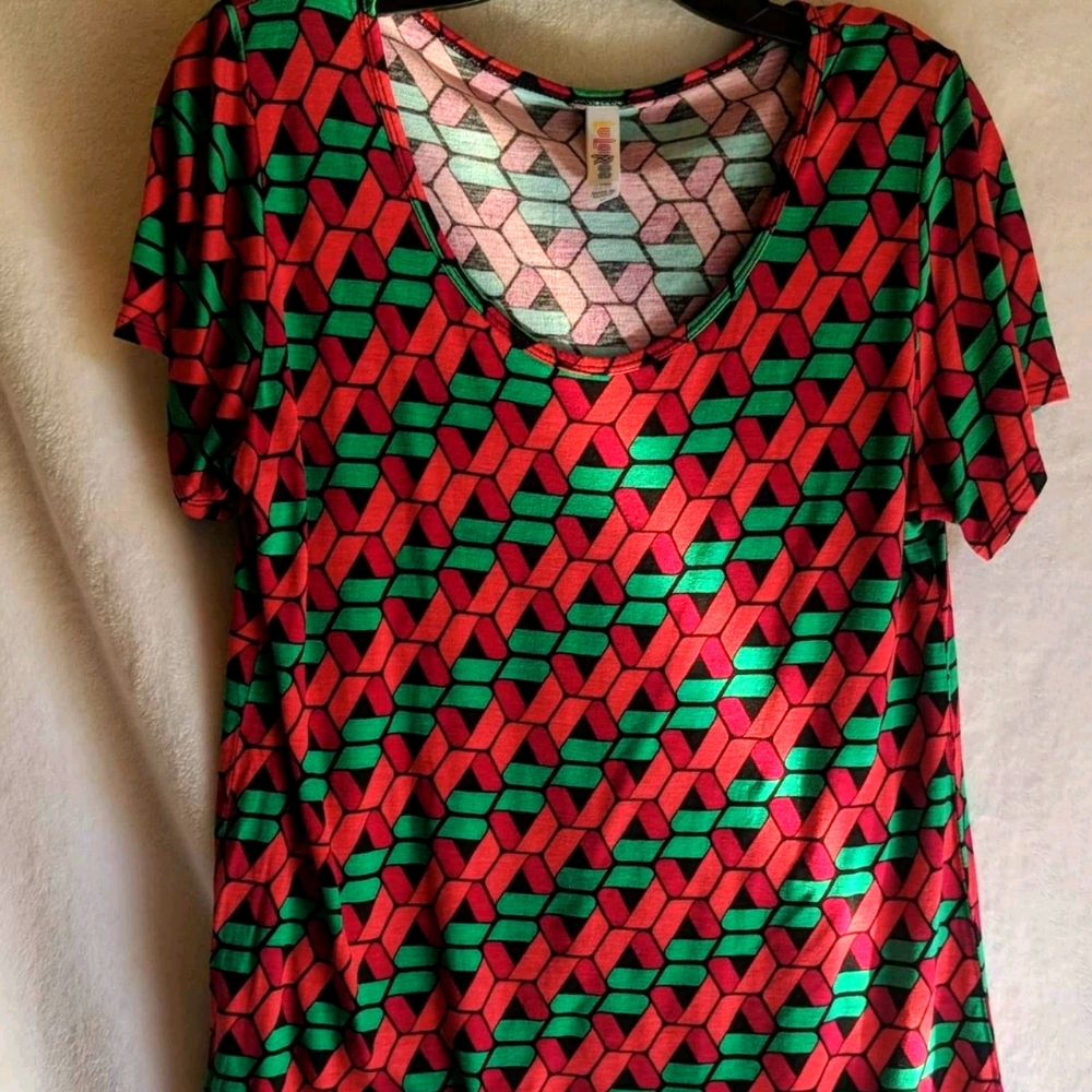 Lady's lularoe Shirt